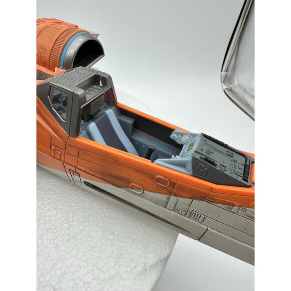 VINTAGE Hasbro Star Wars Poe Dameron's X-Wing Fighter Collectible Rise Skywalker - Picture 10 of 11